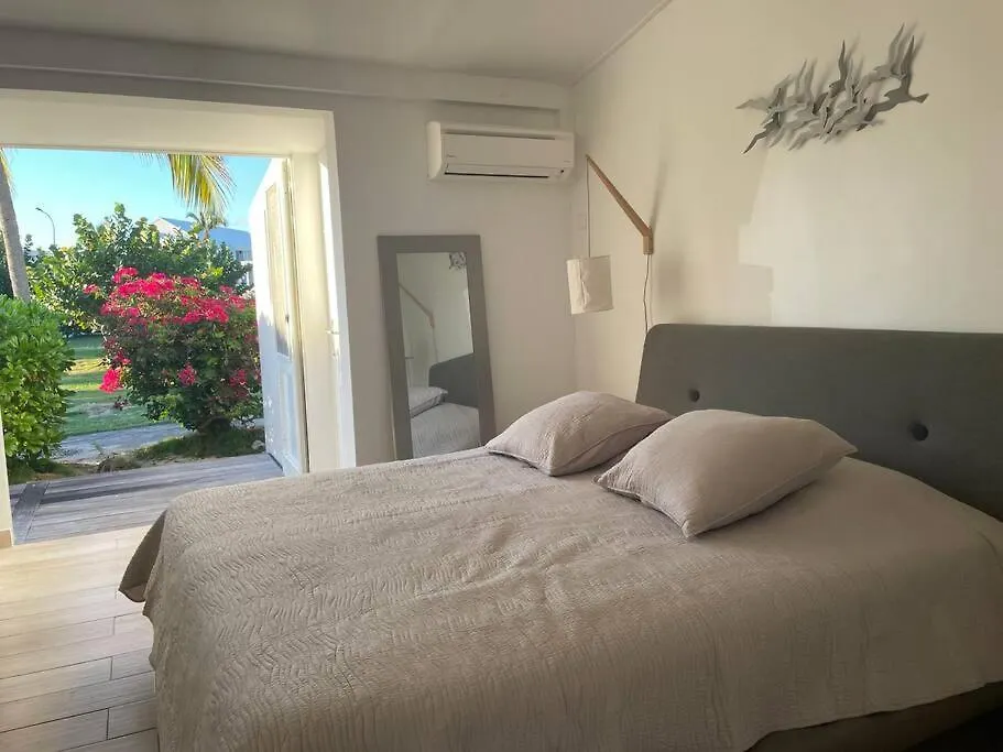 Cote Mer Wonderfull 2 Bedrooms Beachfront Nettle Bay Beach Club Baie Nettle 0*,  Sint Maarten